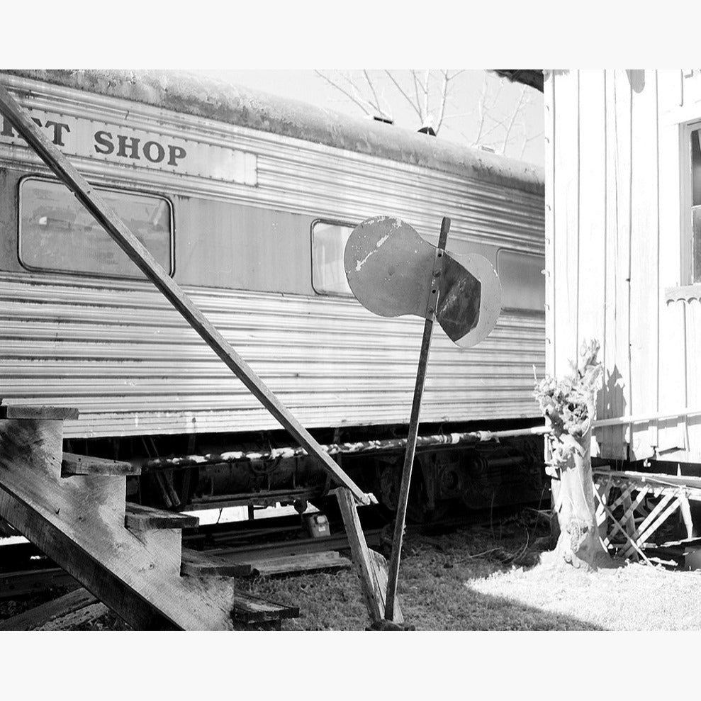 american retro train - Foma Fomapan Classic 100 ISO 35mm black and white film example image