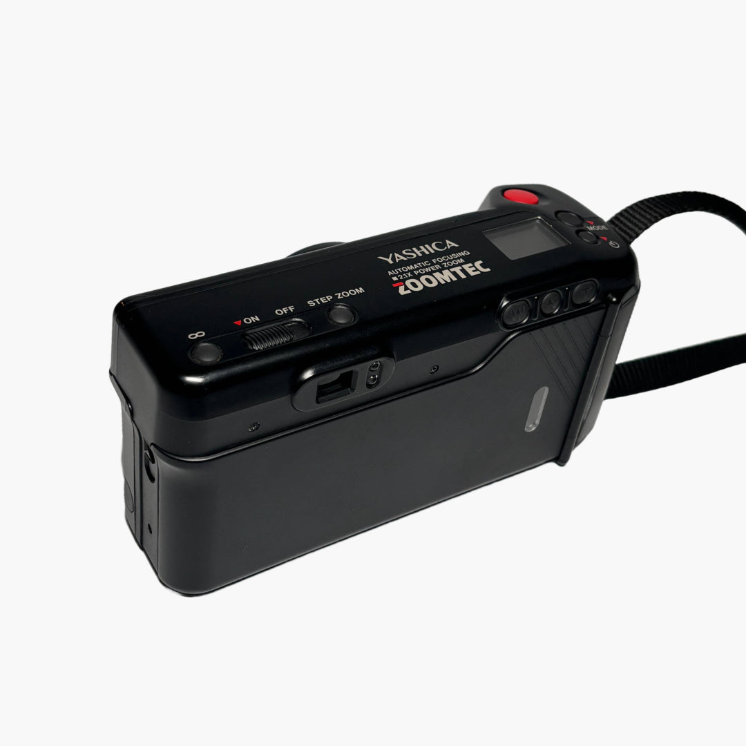 Yashica Zoomtec 35мм - Ready-To-Shoot Kit
