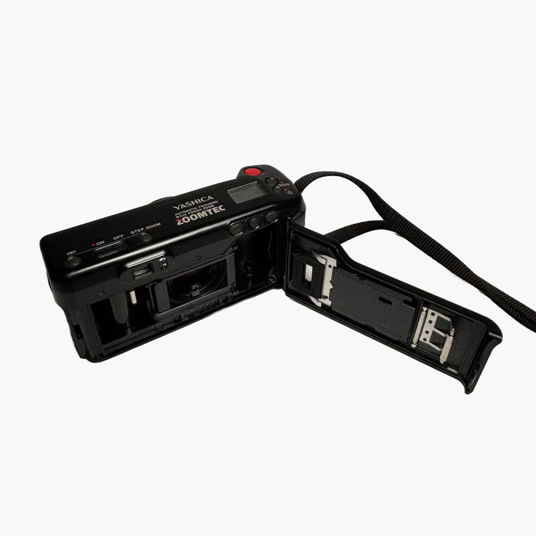 Yashica Zoomtec 35мм - Ready-To-Shoot Kit